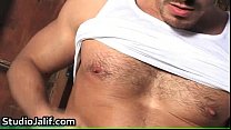 Muscled gay hunk Yenier jerking gay porn