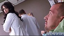 Caliente escena de sexo acción entre médico y paciente clip-20