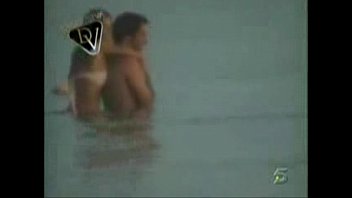 Daniela Cicarele занимается сексом на пляже
