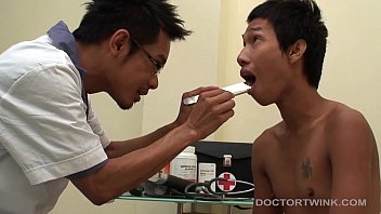 Извращенные медицинские фетиш-азиатки Оливер и Джо