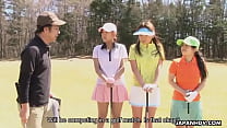 Азиатская игра в гольф превращается в игрушечную сессию