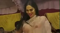 Dançarina de topless quente e molhada no show bhojpuri arkestra em festa de casamento 2016 - XVIDEOS.COM