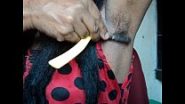 Girl shaving armpits hair by straight razor.AVI