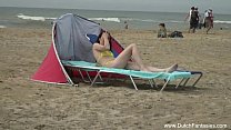jeune fille hollandaise extérieur massage sur la plage baise