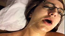Vanessa Cox Mamada descuidada con facial mientras se masturba