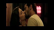 Shruti Hassan Beijos quentes e compilação de cenas românticas sensuais (1)