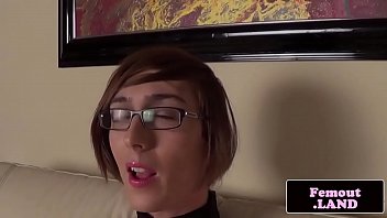 Kinky spex femboy toys ass while jerking off