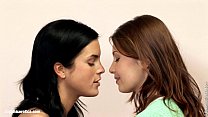 Hot amanti lesbiche Jackie e Kay fanno sesso a Sapphic Erotica - Lesbian Pleasu