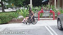 BANGBROS - Petite Kimberly Costa im Rollstuhl wird gefickt (bb13600)