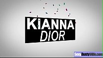 MILF coquine (Kianna Dior) avec Bigtits Take It Hard mov-18