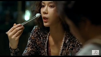 A sexy coreana Kim si-woon está feliz no filme Eu vi o diabo
