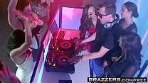 Brazzers - Brazzers Exxtra - The Joys of DJing scene con Abigail Mac Keisha Gray e Jessy Jone