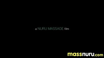 Nuru Massage termina con una ducha caliente de mierda 12