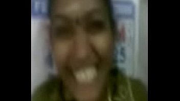 Tamil Tante geben Blowjob für ihren Kerl Kanchi MMS