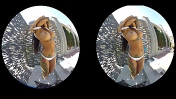 Recopilación en HD de chicas europeas sexy en solitario burlándose en un video de realidad virtual