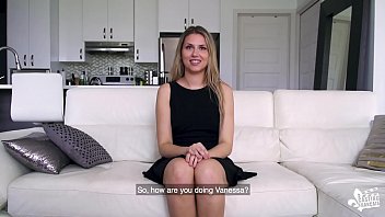 CASTING FRANCAIS - Casting por primera vez para la lesbiana amateur canadiense Vanessa Siera