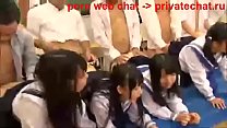 yaponskie shkolnicy polzuyuschiesya gruppovoi seks v klasse v seredine dnya（1）