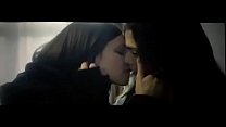 Beijos e cena de sexo em Desobediência