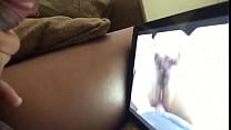 Masturbandome en regardant une vidéo Riley Reid