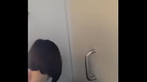 Conectarse con una chica al azar en un avión