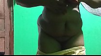 desi indiano tamil telugu kannada malayalam hindi vanitha mostrando grandi tette e leggings figa rasata premere tette dure premere nip sfregamento figa masturbazione grande peperoncino verde
