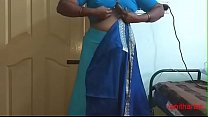 desi indiano tamil aunty telugu aunty kannada aunty malayalam aunty Kerala aunty hindi bhabhi arrapato moglie traditrice vanitha indossando sari mostrando grandi tette e figa rasata Aunty Changing Dress pronto per la festa e Making Video