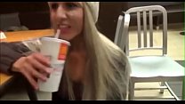 Cummed sulla mia ragazza faccia a McDonalds