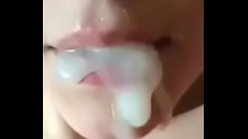 Atirar esperma na boca da irmã enquanto estava Link completo para ver a parte do boquete: https://bom.to/r7Kee