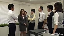 Японские женщины унижены в офисе