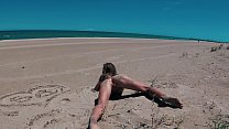 Ragazza russa Sasha Bikeyeva - Bella ragazza nuda con balli a figura perfetta sulla Playa del Pouet a Valencia