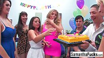 Саманта отмечает день рождения дикой безумной оргией