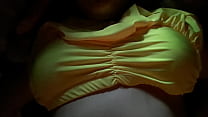 Желтое бикини, помоги мне увеличить грудь?