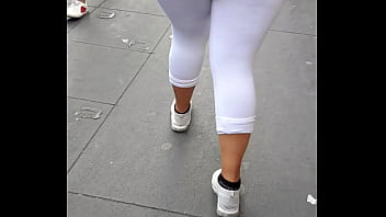 Culona en leggings blancs Transparents
