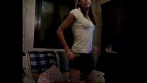 Spanish girl masturbates while dancing with the wii
