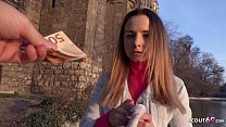 German Scout - крошечная студентка Мона в джинсах соблазняется потрахаться на реальном уличном кастинге