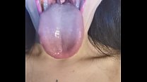 ベスキンキー-十代のcumslutは喉のパイpt1HDのために彼女の喉を提供します