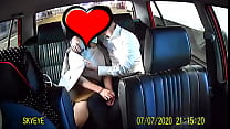 The couple sex on the taxi