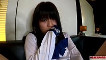Remaja Jepun berusia 18 tahun dengan tetek dan mendapat orgasme dengan jari janting dan mainan seks. Asia amatur dengan kostum sekolah cosplay memberikan blowjob dengan mendalam. Mao 7 OSAKAPORN