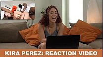BANGBROS - Kira Perez assistia seus próprios filmes pornôs e era totalmente arrepiante (reação)