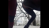 Laura On Heels modèle 2021 vidéo de baise debout entre la neige