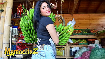 MAMACITAZ - (Devora Robles, Alex Moreno) - Big Oiled Ass Latina leva um pau enorme em sua buceta apertada
