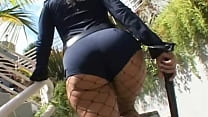 Huge ass latina