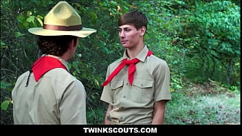 Ragazzo atletico ragazzo scout scopato dal capo scout - Cyrus Stark, Greg McKeon