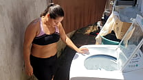 La única mujer de la limpieza en Brasil que trabaja desnuda 13 997734140.