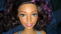 Muñeca Barbie con cabeza de peinado de pelo marrón