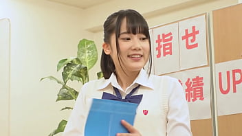 https://bit.ly/33KBRbi　"Don't look ... pee leaks ..." A girl in uniform who can't stand the pleasure of incontinence in a Japanese style toilet and is given with diuretics and aphrodisiacs by a instructor.[Part 4]