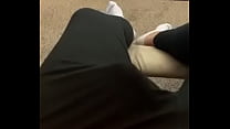 TSCoco2016 montrant une bite dans des chaussettes et un legging