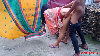 Desi Indian Bhabi Sex im Freien (Offizielles Video von Localsex31)