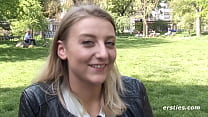 Heiße 19-jährige Münchnerin lässt sich beim Masturbieren filmen