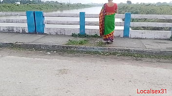 Green saree Indian Desi Village Bengali Mom Fuck（Localsex31による公式ビデオ）